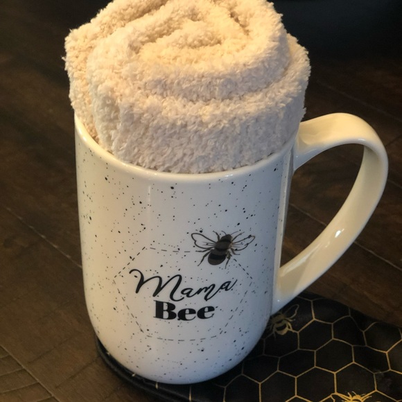 Mama Bee Boxed Gift Set - Picture 12 of 12